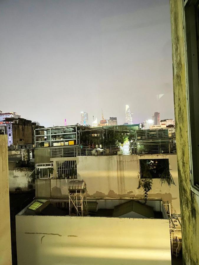 Ductaigallery'S Apt & Hidden In Bui Vien St Хошимин Экстерьер фото